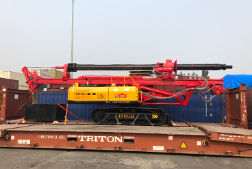 15m rotary drilling rig arrives at the port