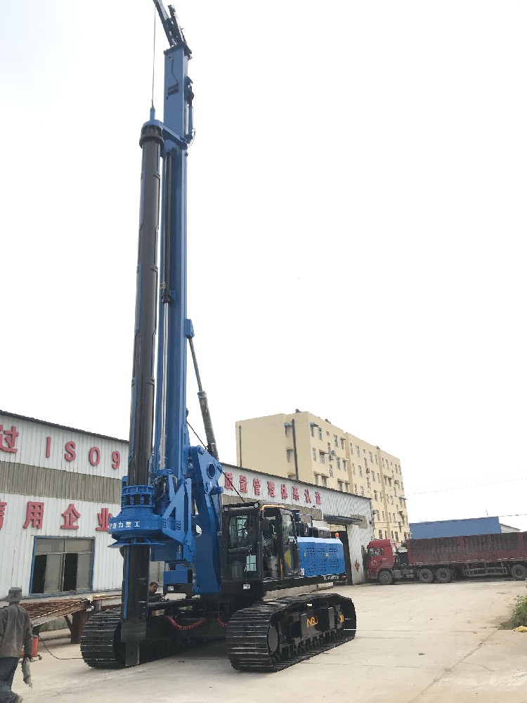 The DR-220 rotary drilling rig has been commissioned and is ready for loading!